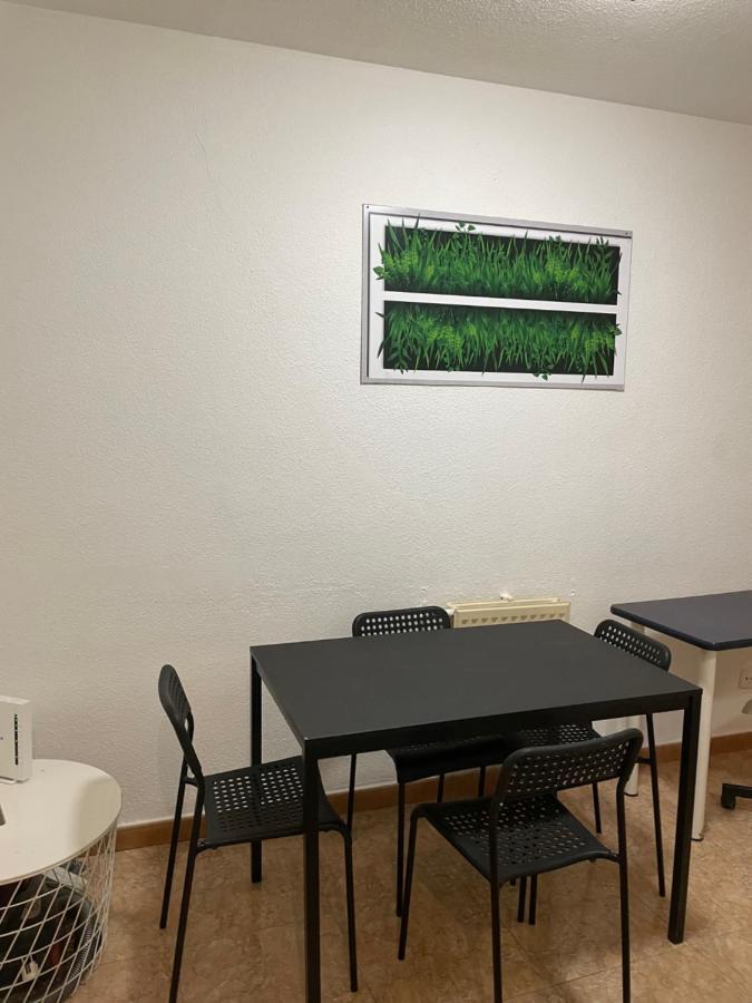 Bed and Breakfast Sol Montera & Parking Tph à Madrid Extérieur photo