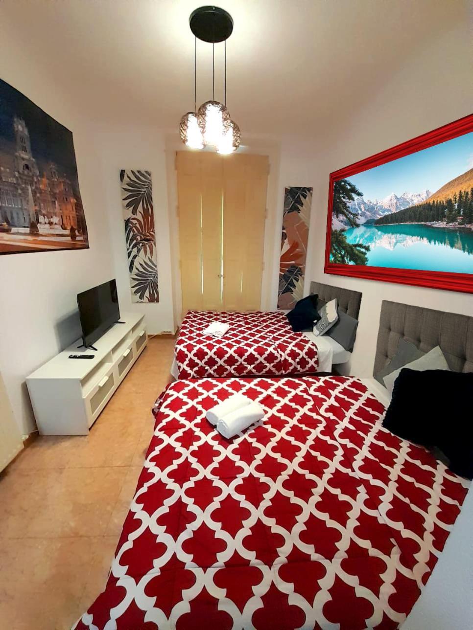 Bed and Breakfast Sol Montera & Parking Tph à Madrid Extérieur photo