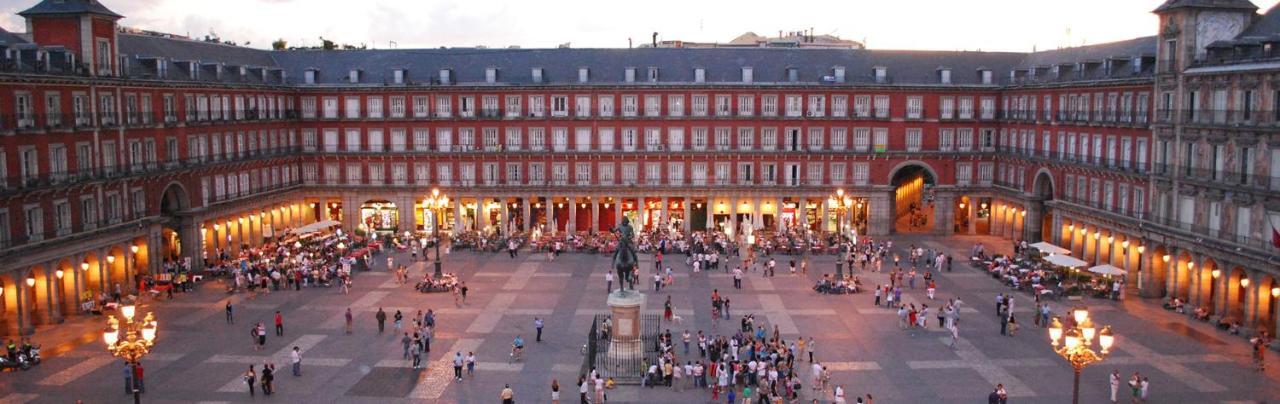 Bed and Breakfast Sol Montera & Parking Tph à Madrid Extérieur photo
